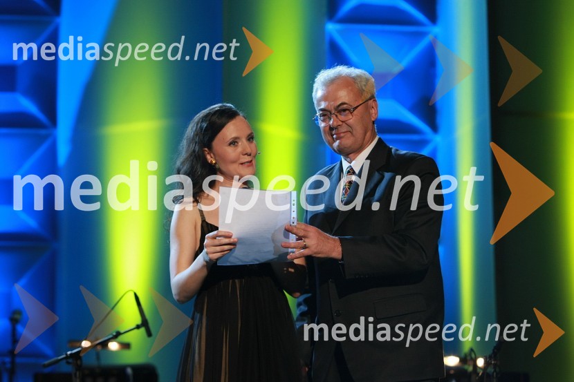 Mirjana Lovrič, odgovorna urednica TV Lendava in povezovalka večera in Vilmos Szabó, poslanec parlamenta Republike Madžarske50 let radia MMR in 30 let TV oddaje Hidak - mostovi