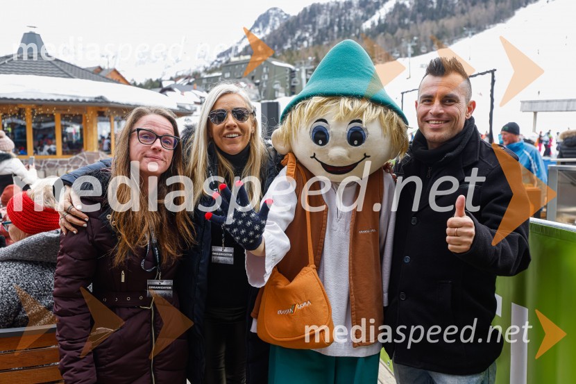  ... ;  ... ;  Omar Naber, glasbenikVIP smučanje z znanimi Slovenci