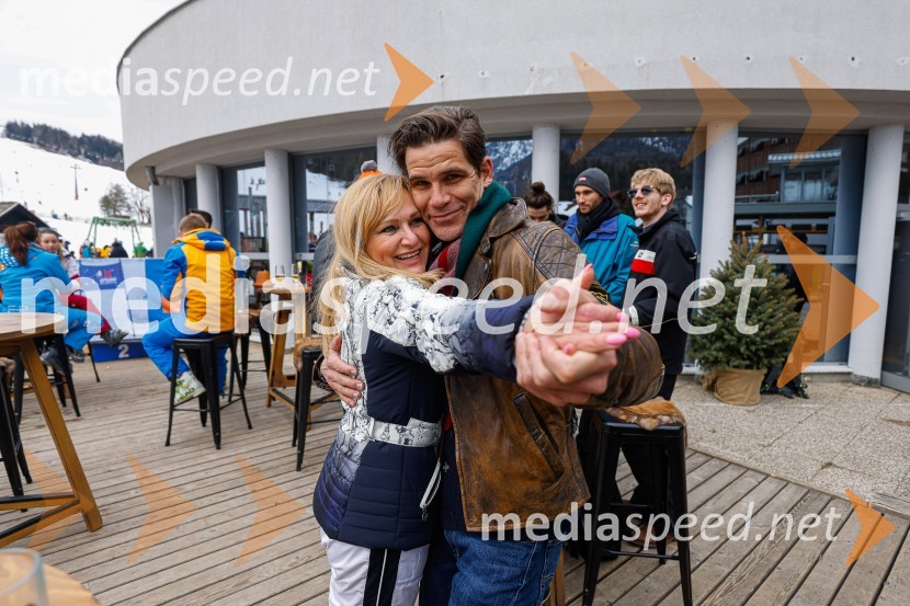  Nuša Derenda, pevka;  Jurij Batagelj, plesalecVIP smučanje z znanimi Slovenci