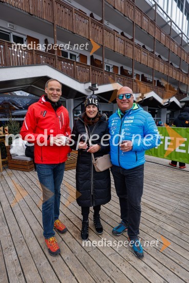  Aleksander Salkič, vodja službe za odnose z javnostmi Petrol;  Maja Klančnik;  Iztok Klančnik, direktor Selectium Adriatics d.o.o., predsednik Zbora alpskih disciplin, Smučarska zveza SlovenijeVIP smučanje z znanimi Slovenci