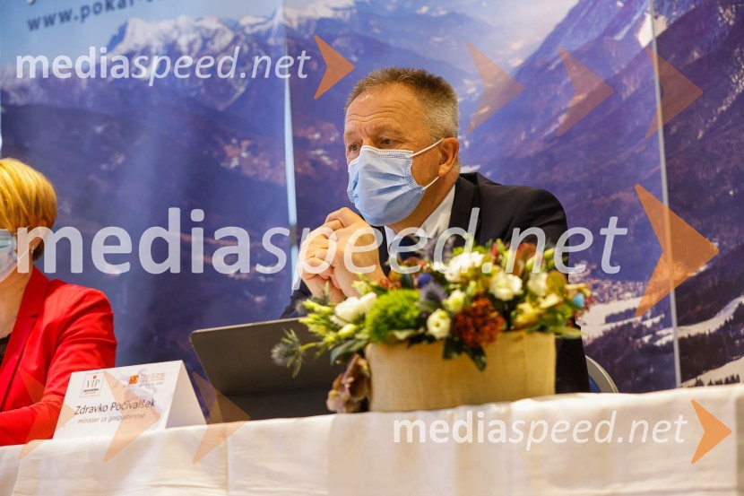  Zdravko Počivalšek, minister za gospodarski razvoj in tehnologijoVIP smučanje z znanimi Slovenci