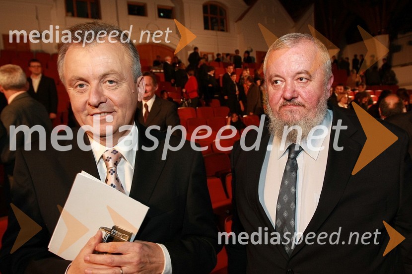 Anton Guzej, generalni direktor RTV Slovenija in dr. Stane Granda, zgodovinar ter predsednik programskega sveta RTV Slovenija50 let radia MMR in 30 let TV oddaje Hidak - mostovi