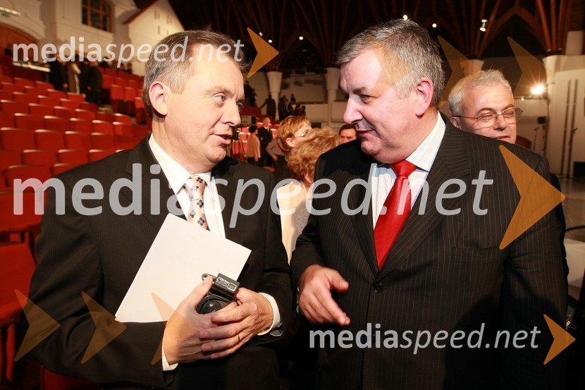 Anton Guzej, generalni direktor RTV Slovenija in József Czukor, veleposlanik republike Madžarske v Sloveniji50 let radia MMR in 30 let TV oddaje Hidak - mostovi