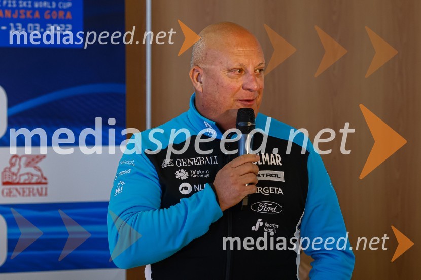  Iztok Klančnik, direktor Selectium Adriatics d.o.o., predsednik Zbora alpskih disciplin, Smučarska zveza SlovenijeVIP smučanje z znanimi Slovenci