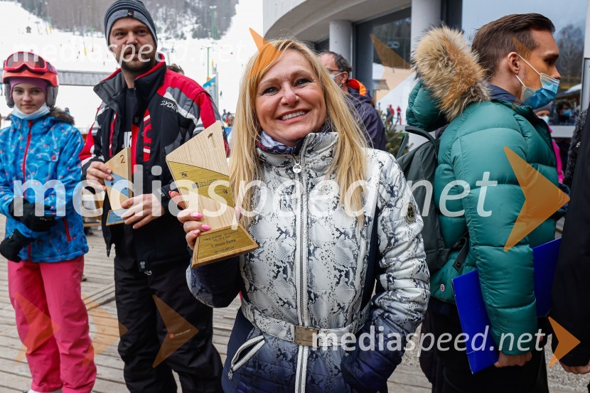 Nuša Derenda, pevkaVIP smučanje z znanimi Slovenci