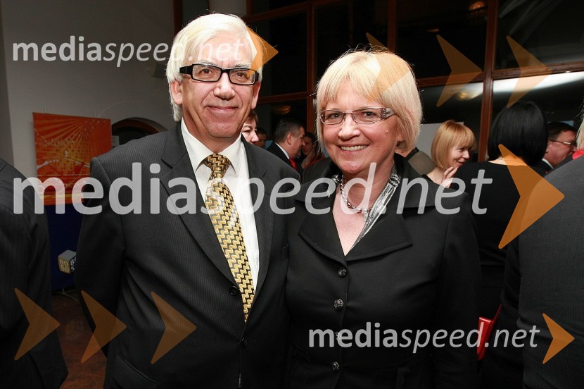 Aleks Štakul, nekdanji generalni direktor RTV Slovenija in Irma Benko, direktorica Podjetja za informiranje Murska Sobota50 let radia MMR in 30 let TV oddaje Hidak - mostovi