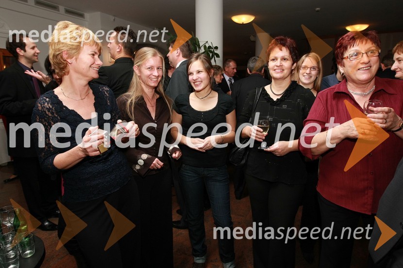 50 let radia MMR in 30 let TV oddaje Hidak - mostovi