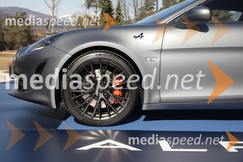 Renault Alpine, slovenska predstavitev