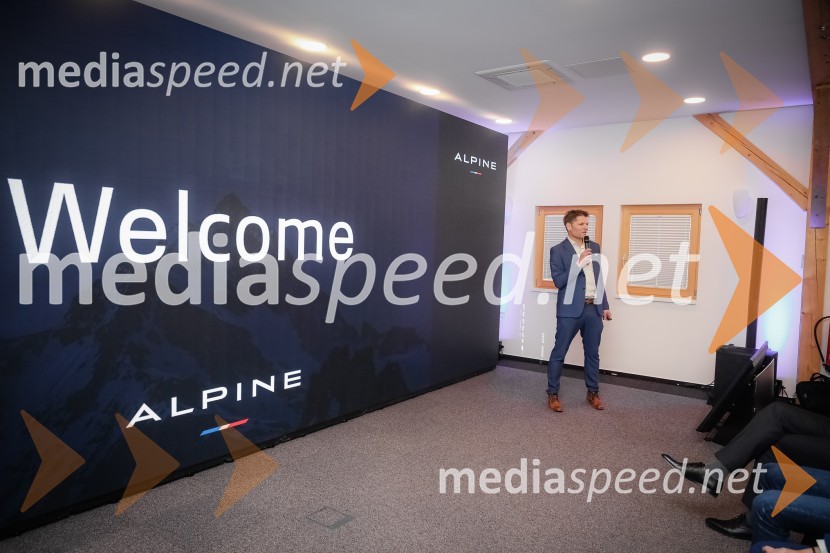 Renault Alpine, slovenska predstavitev