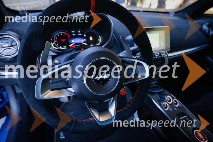 Renault Alpine, slovenska predstavitev