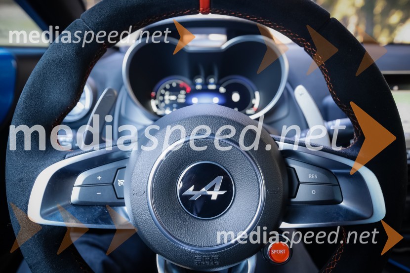 Renault Alpine, slovenska predstavitev