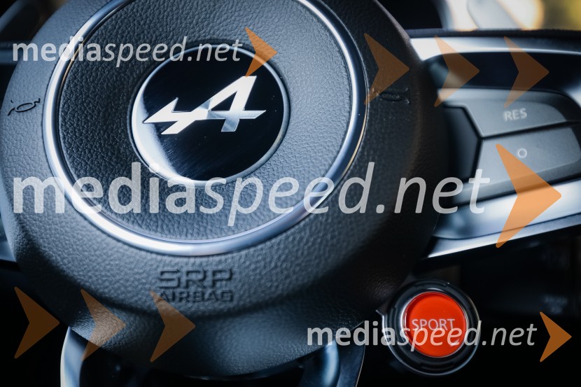 Renault Alpine, slovenska predstavitev