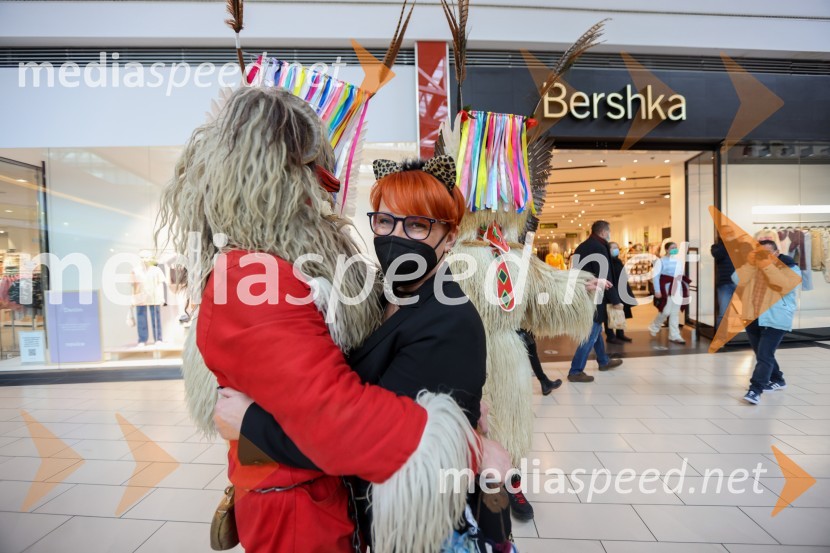  Nena Horvat, vodja marketinga Citycenter CeljePustovanje v Citycentru Celje