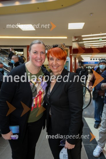  ... ;  Nena Horvat, vodja marketinga Citycenter CeljePustovanje v Citycentru Celje