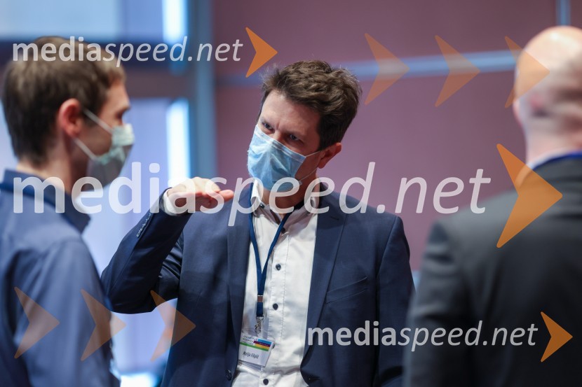  Matija Filiplič, CFA, Cenilna družba in član upravnega odbora društva CFA SlovenijaCFA Institute Research Challenge 2022