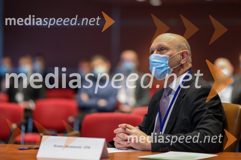  Kruno Abramovič, CFA, podpredsednik društva CFA Society Slovenia in predsednik uprave NLB SkladiCFA Institute Research Challenge 2022