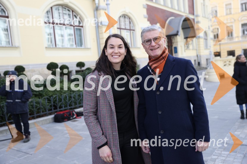  Tjaša Stanko, slovenska rokometašica;  Franjo Bobinac, predsednik uprave Gorenje d.d., predsednik Rokometne zveze SlovenijeOdštevalnik do EP v rokometu za ženske