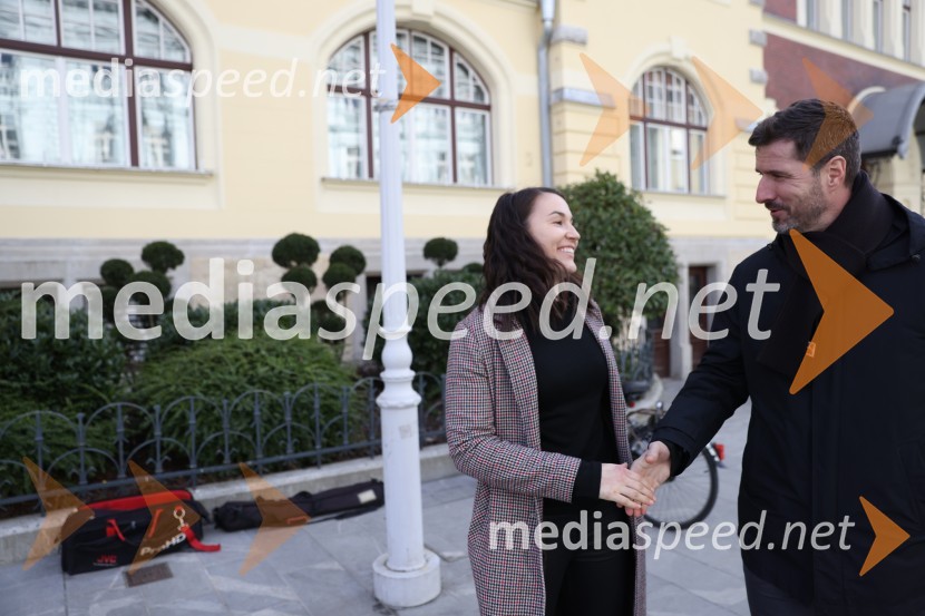  Tjaša Stanko, slovenska rokometašica;  Roman Pungartnik, RK Celje Pivovarna LaškoOdštevalnik do EP v rokometu za ženske