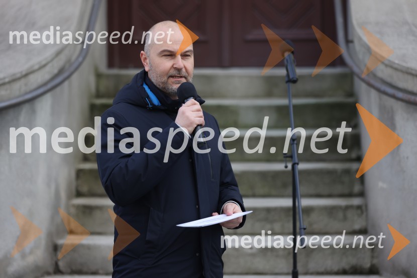  Dejan Obrez, športni komentatorOdštevalnik do EP v rokometu za ženske