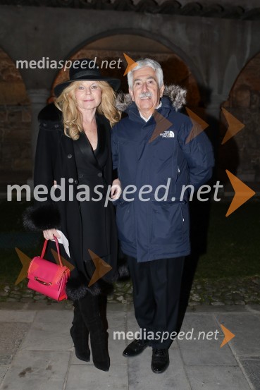  Darja Kuhar Kotnik, soustanoviteljica in podpredsednica Društva za zdravje naroda;  Rajko Kotnik, bivši državni pravobranilec in predsednik Lions kluba Ljubljana RožnikJubilejnih 70 let Slovenskega okteta in Festivala Ljubljana