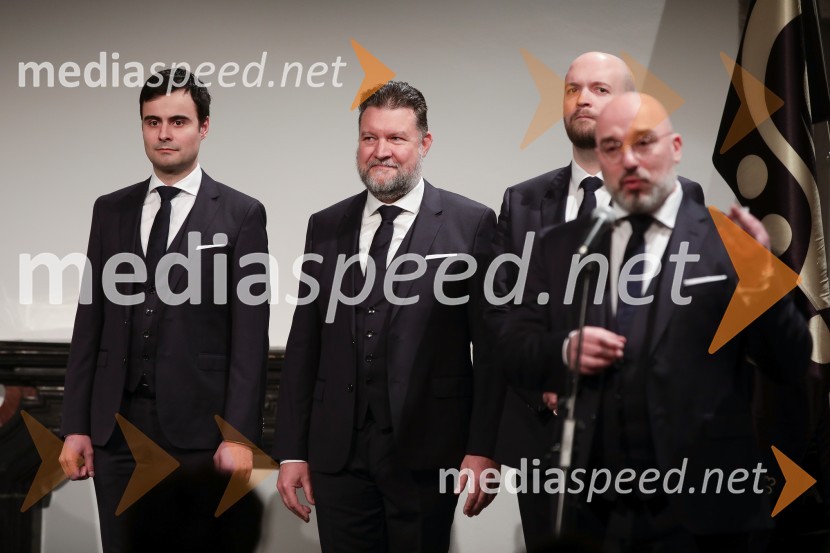  Rok Ferenčak, 1. tenor, Slovenski oktet;  Janko  Volčanšek, bas, Slovenski oktet;  David Jagodic, tenorist, Slovenski oktetJubilejnih 70 let Slovenskega okteta in Festivala Ljubljana