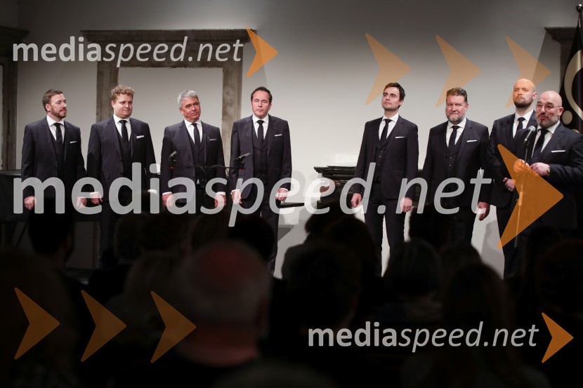  Darko Vidic, bariton, Slovenski oktet;  Andrej Oder, 1. tenor, Slovenski oktet;   Matej  Voje, bas, Slovenski oktet;  Janez Triler, 2. tenor, Slovenski oktet;  Rok Ferenčak, 1. tenor, Slovenski oktet;  Janko  Volčanšek, bas, Slovenski oktet;  David Jagodic, tenorist, Slovenski oktet;  Jože Vidic, operni pevec, bariton, Slovenski oktetJubilejnih 70 let Slovenskega okteta in Festivala Ljubljana