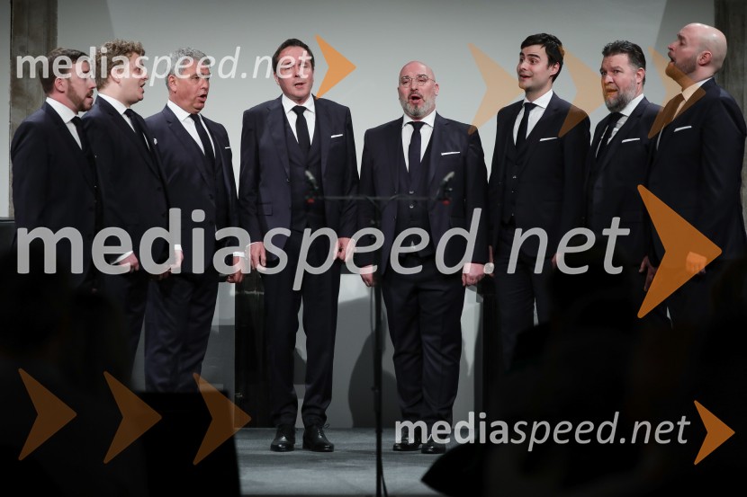  Darko Vidic, bariton, Slovenski oktet;  Andrej Oder, 1. tenor, Slovenski oktet;   Matej  Voje, bas, Slovenski oktet;  Janez Triler, 2. tenor, Slovenski oktet;  Jože Vidic, operni pevec, bariton, Slovenski oktet;  Rok Ferenčak, 1. tenor, Slovenski oktet;  Janko  Volčanšek, bas, Slovenski oktet;  David Jagodic, tenorist, Slovenski oktetJubilejnih 70 let Slovenskega okteta in Festivala Ljubljana