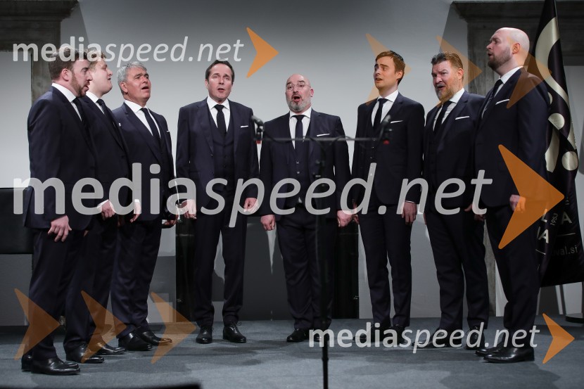  Darko Vidic, bariton, Slovenski oktet;  Andrej Oder, 1. tenor, Slovenski oktet;   Matej  Voje, bas, Slovenski oktet;  Janez Triler, 2. tenor, Slovenski oktet;  Jože Vidic, operni pevec, bariton, Slovenski oktet;  Rok Ferenčak, 1. tenor, Slovenski oktet;  Janko  Volčanšek, bas, Slovenski oktet;  David Jagodic, tenorist, Slovenski oktetJubilejnih 70 let Slovenskega okteta in Festivala Ljubljana