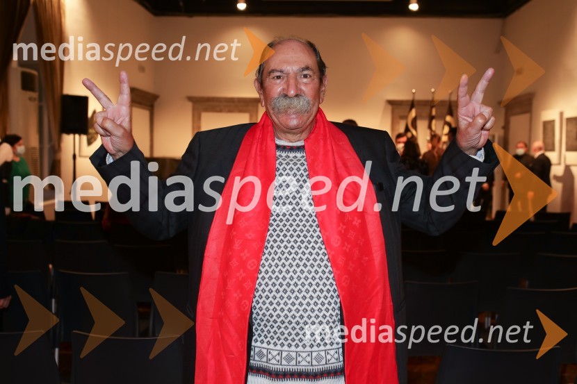  Marijan Zlobec, novinar, kritikJubilejnih 70 let Slovenskega okteta in Festivala Ljubljana