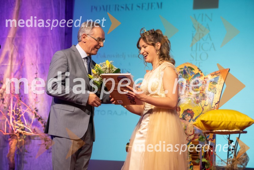  Janez Erjavec, direktor, Pomurski sejem, d.d., Gornja Radgona;  Ana Pavlin, 24. vinska kraljica Slovenije25. Vinska kraljica Slovenije