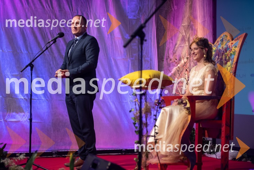 dr. Jože Podgoršek, agrarni ekonom in politik, minister za kmetijstvo, gozdarstvo in prehrano;  Ana Pavlin, 24. vinska kraljica Slovenije25. Vinska kraljica Slovenije