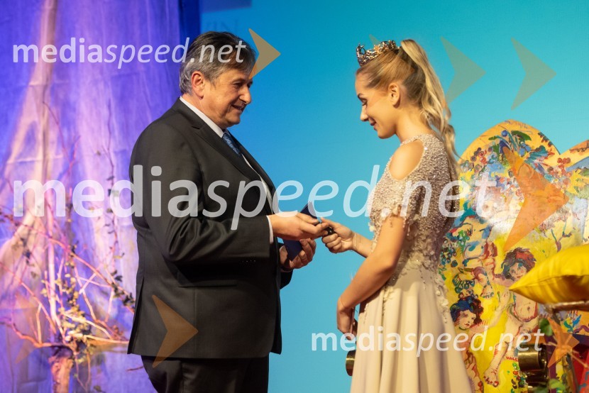  Dušan Rajh, Avto Rajh d.o.o. Ljutomer - Murska Sobota;  Ana Protner, 25. vinska kraljica Slovenije, 11. Mariborska vinska kraljica, Vina Joaness25. Vinska kraljica Slovenije