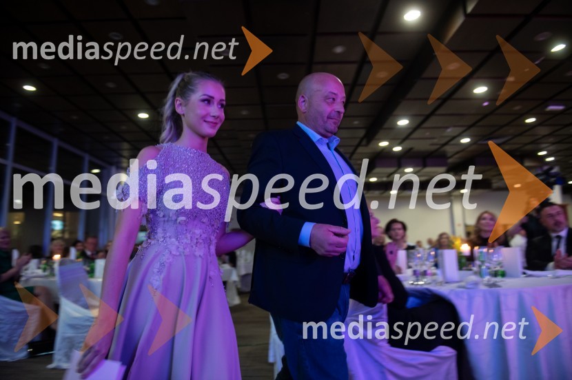  Ana Protner, 25. vinska kraljica Slovenije, 11. Mariborska vinska kraljica, Vina Joaness;  Boštjan Protner, vinar, Hiša Joannes Protner25. Vinska kraljica Slovenije