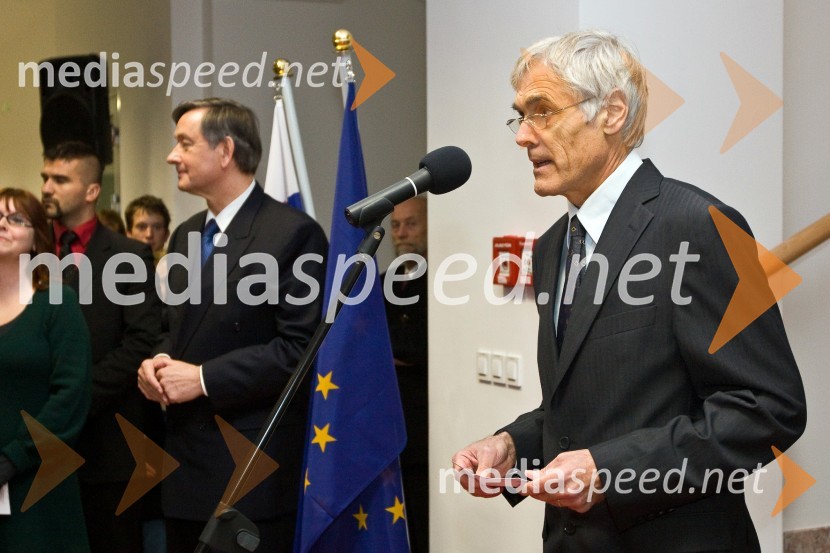 Peter Kos, direktor Narodnega muzeja SlovenijeŠtudijske zbirke uporabne umetnosti, otvoritev razstave v Narodnem muzeju Slovenije