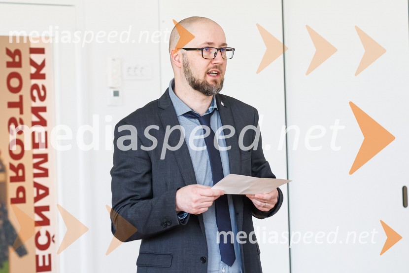  Tomaž Ogris, predsednik Krajevne skupnosti BitnjeOdprtje novozgrajenega vrtca Biba v Bitnjah