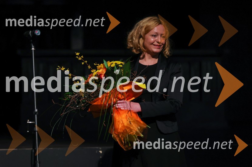 mag. Tina Kosi, upravnica SLG Celje30. Dnevi komedije, otvoritev v SLG Celje