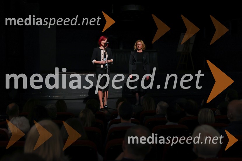  Breda Arnšek, podžupanja Mestne občine Celje; mag. Tina Kosi, upravnica SLG Celje30. Dnevi komedije, otvoritev v SLG Celje