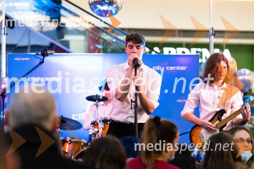  Filip Vidušin, glasbena skupina LPS;  Mark Semeja, glasbena skupina LPSKoncert celjske skupine LPS v Citycentru Celje