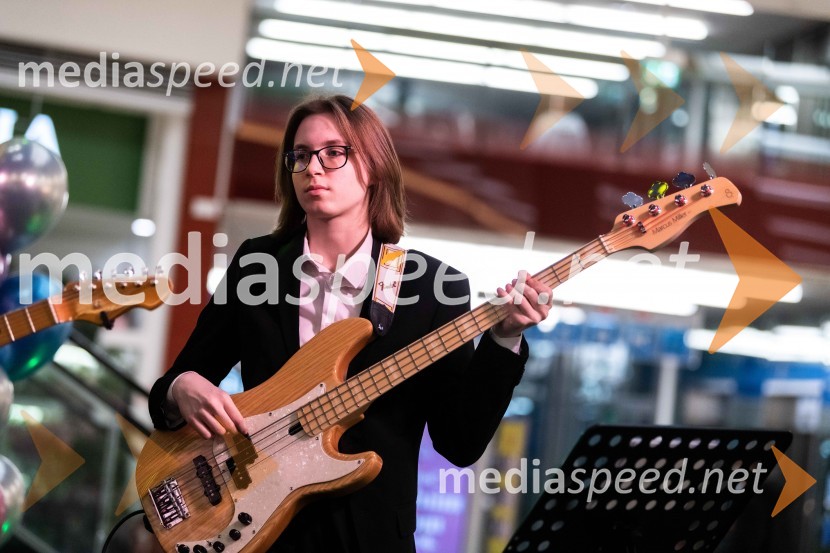  Zala Velenšek, glasbena skupina LPSKoncert celjske skupine LPS v Citycentru Celje