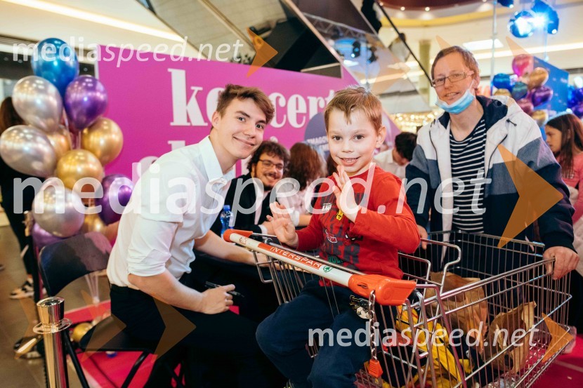  Filip Vidušin, glasbena skupina LPSKoncert celjske skupine LPS v Citycentru Celje
