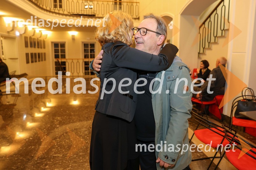 mag. Tina Kosi, upravnica SLG Celje;  Bojan Emeršič, igralec30. Dnevi komedije, otvoritev v SLG Celje