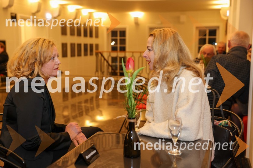 mag. Tina Kosi, upravnica SLG Celje;  Barbara Cerar, igralka30. Dnevi komedije, otvoritev v SLG Celje