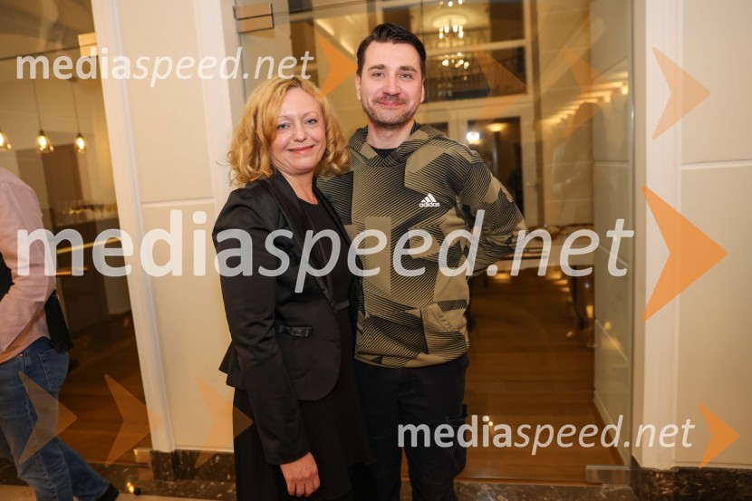 mag. Tina Kosi, upravnica SLG Celje;  Saša Tabaković, igralec, nekdanji poslanec SMC30. Dnevi komedije, otvoritev v SLG Celje