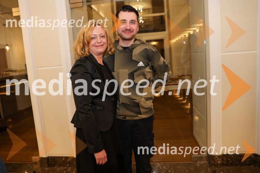 mag. Tina Kosi, upravnica SLG Celje;  Saša Tabaković, igralec, nekdanji poslanec SMC30. Dnevi komedije, otvoritev v SLG Celje
