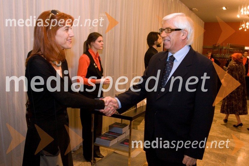 Barbara Hieng Samobor, direktorica MGL in Aleks Štakul, nekdanji generalni direktor RTVPremiera predstave Sugar - Nekateri so za vroče