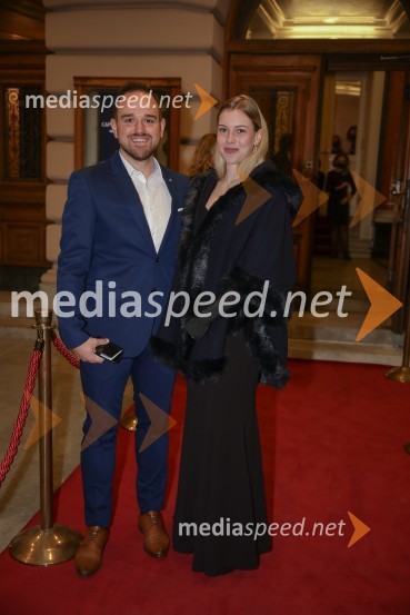  Žiga Lakner, pevec;  Lea Hren StrahFaust, premiera opere