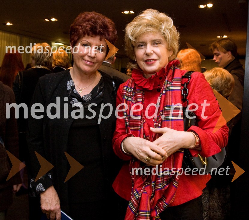 Zdenka Cerar, nekdanja pravosodna ministrica in generalna tožilka in Jasmin Petan Malahovsky, hčerka Žarka Petana in predsednica Društva slovensko-škotskega prijateljstvaPremiera predstave Sugar - Nekateri so za vroče