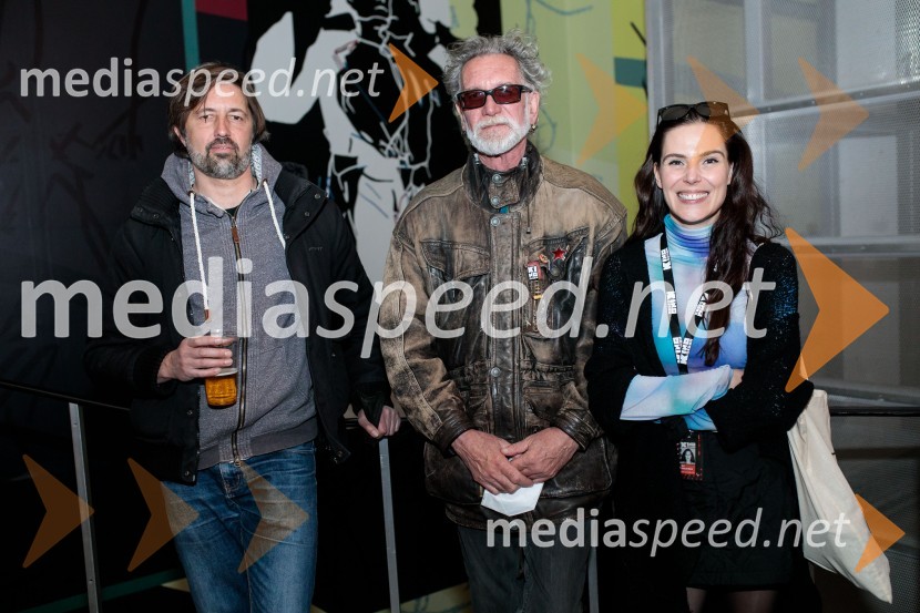  Matjaž Manček, pomočnik direktorja za glasbeni program, vodja glasben programa Kina Šiška;  Simon Kardum, direktor Kino Šiška;  Ula  Furlan, igralka, voditeljica, vodja stikov z javnostmi Kina ŠiškaPrasica, premiera filma Tijane Zinajić