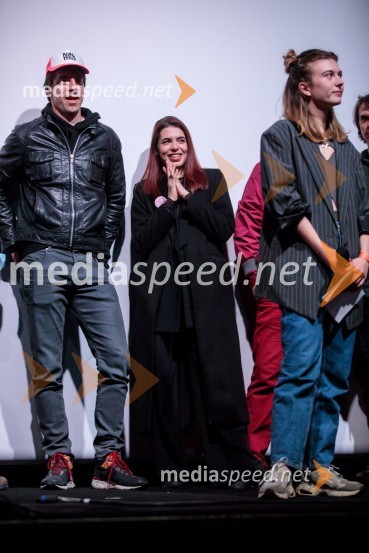  Jure Henigman, igralec;  Anuša  Kodelja, igralka;  ... Prasica, premiera filma Tijane Zinajić