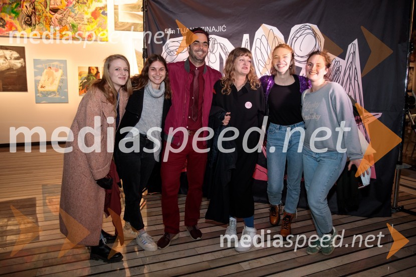  ... ;  ... ;  Tosja Flaker Berce, filmski režiser, igralec;  Tijana Zinajić, režiserka, igralka;  ... ;  ... Prasica, premiera filma Tijane Zinajić